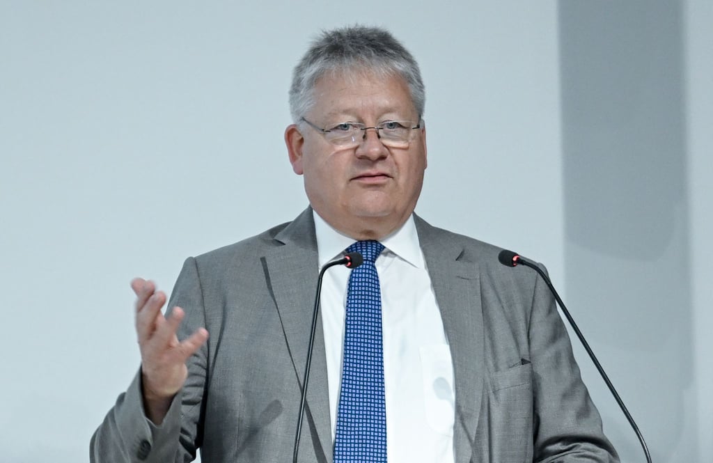Der Bundesnachrichtendienst sieht zunehmende hybride Angriffe Russlands auf Deutschland und die Nato. Präsident Wladimir Putin wolle auch die Bündnisbereitschaft in der Nato testen, glaubt der BND.