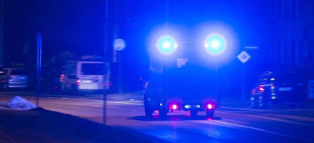 Eine ältere Frau wird im Landkreis Hildburghausen bei einem Verkehrsunfall schwer verletzt. (Symbolbild)