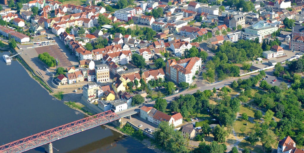 Das Stadtbild von Schönebeck aufhübschen – das ist das Ziel eines Planes der CDU/FDP-Fraktion. Dazu sollen Immobilienbesitzer unter bestimmten Bedingungen gefördert werden.