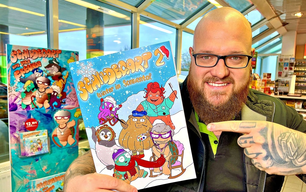 Pascal Bock, Betreiber der Hem-Tankstelle in Peißen und Frontmann der „Goitzsche Front“, hat ein Hörspiel herausgebracht.