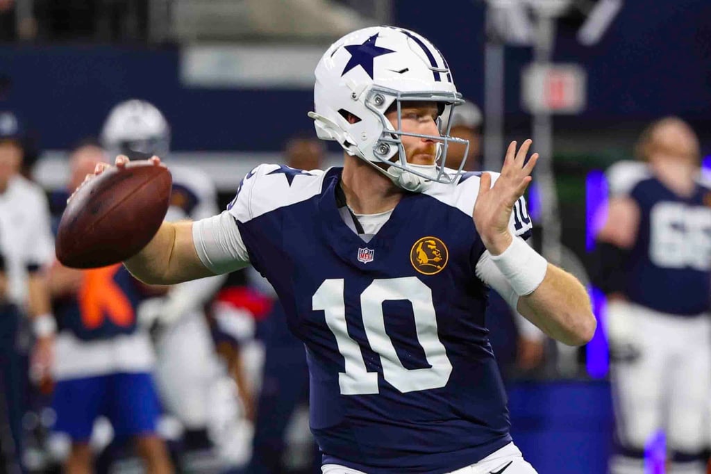 Cowboys-Quarterback Cooper Rush warf gegen die Giants einen Touchdown-Pass.