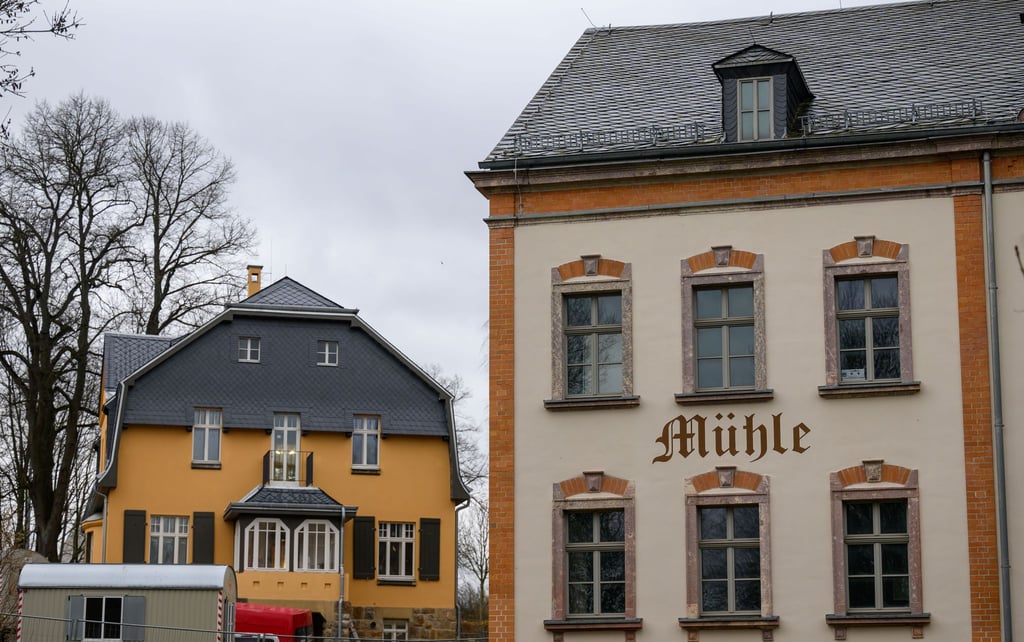 Blick auf die historische Wohnmühle der Eltern von Karl Schmidt-Rottluff in Chemnitz. Nach umfangreicher Restaurierung wird die Mühle am 1. Dezember eröffnet.