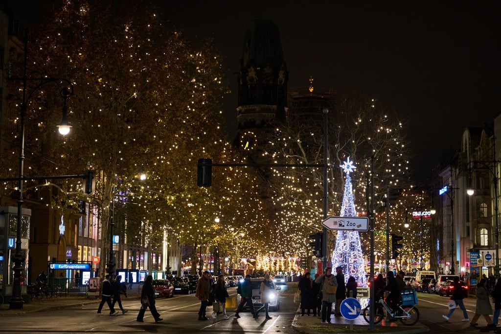 120.000 LED-Lämpchen sind in den Lichterketten verbaut.