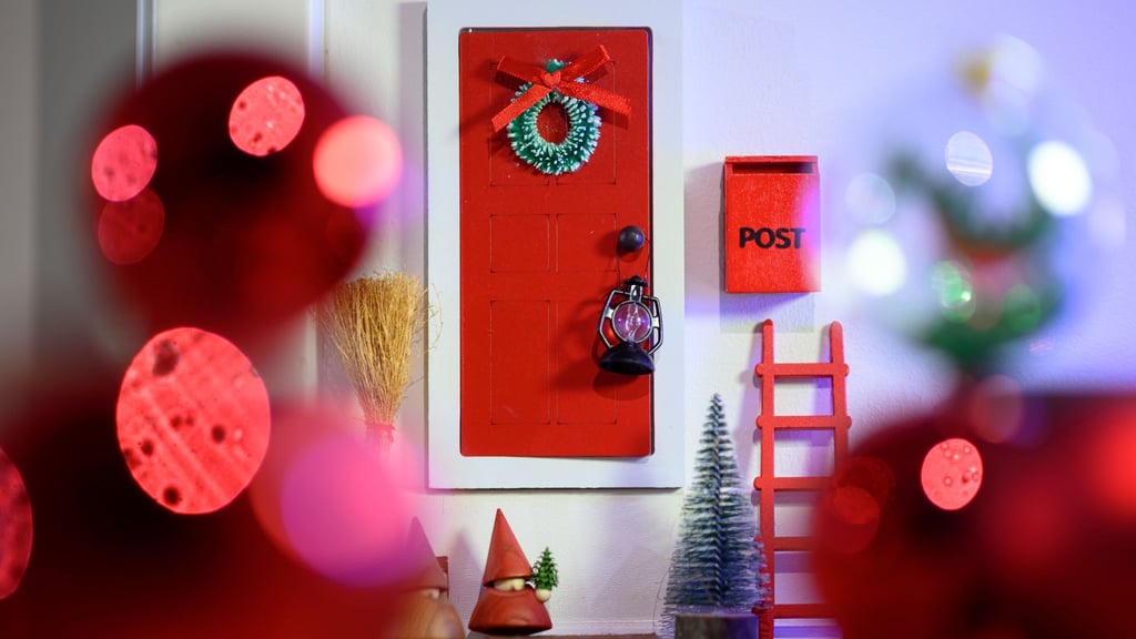 Kinder lieben Wichtel: Mit einer interaktiven Weihnachtswichtel-Geschichte kann man Kinder täglich mit Überraschungen und Aufgaben begeistern.