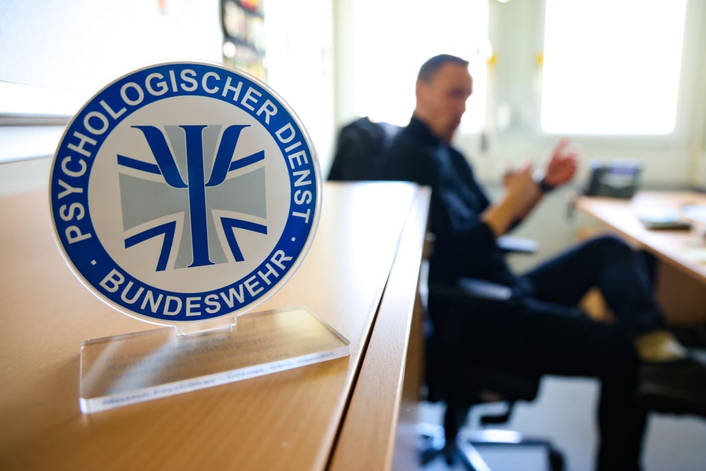 Rund 100 Truppenpsychologen wie Patrick Hattenberg aus Eckernförde, kümmern sich um das seelische Wohl deutscher Soldaten.
