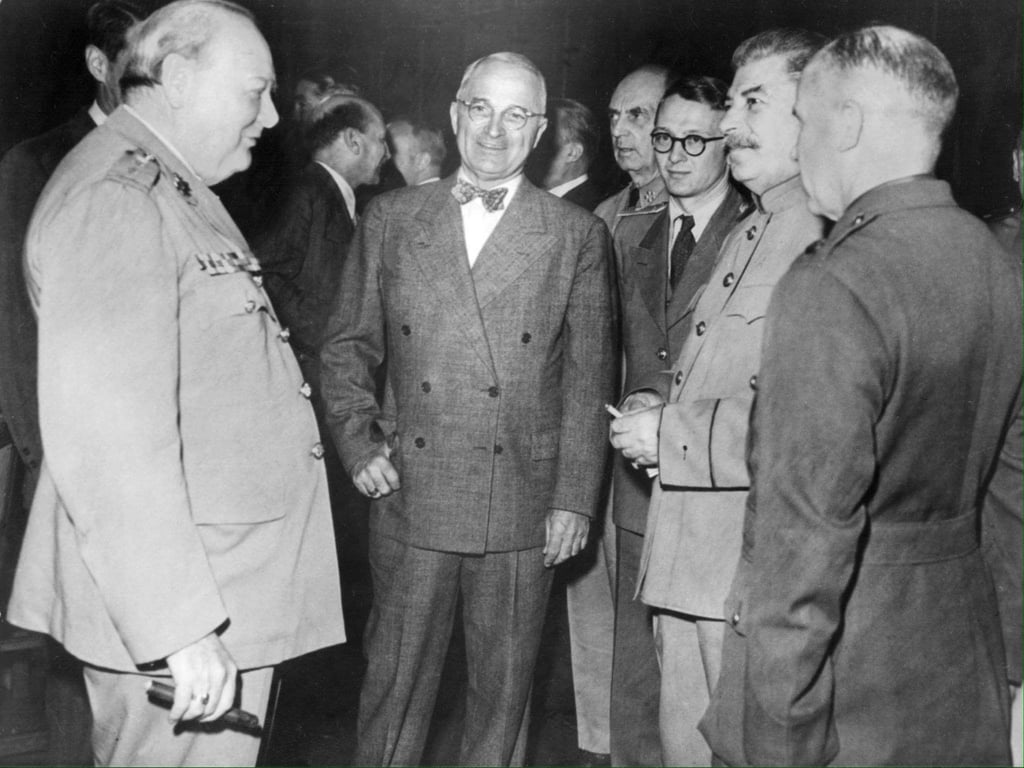Im Zweiten Weltkrieg überzeugte Churchill (l.) mit seinen Durchhalteparolen. (Archivbild)
