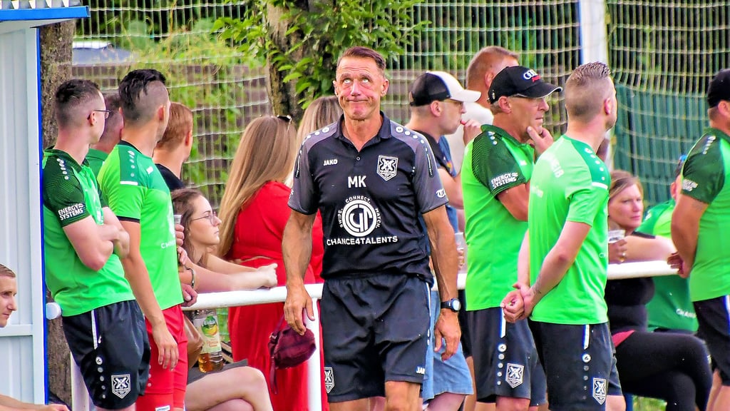 Mario Katte hat sich entschieden, den TSV Grün-Weiß Kleinmühlingen/Zens noch bis 2026 an der Seitenlinie zu coachen.