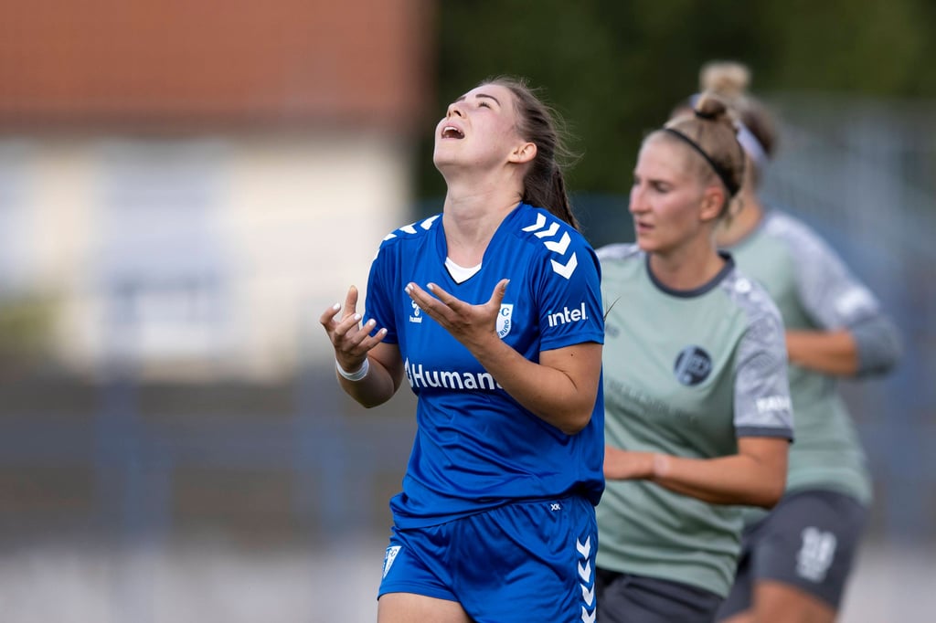 FCM-Goalgetterin Neele Abraham ärgert sich.