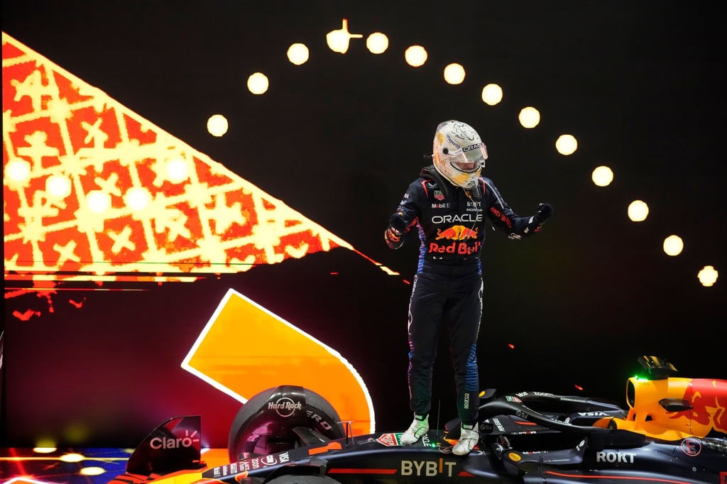 Der Champion obenauf