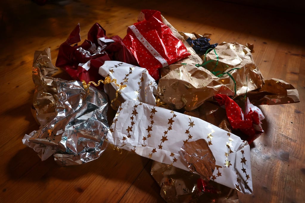 Die Reste vom Fest: Auch wenn es verlockt, einfach alles gemeinsam wegzuwerfen, nicht alles davon gehört in den Restmüll.