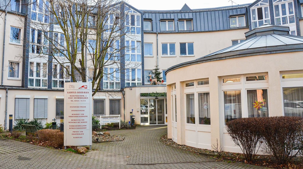 Im Altenpflegeheim Kardinal-Jaeger-Haus in Oschersleben arbeiten derzeit rund 120 Beschäftigte, darunter Menschen mit Behinderungen.