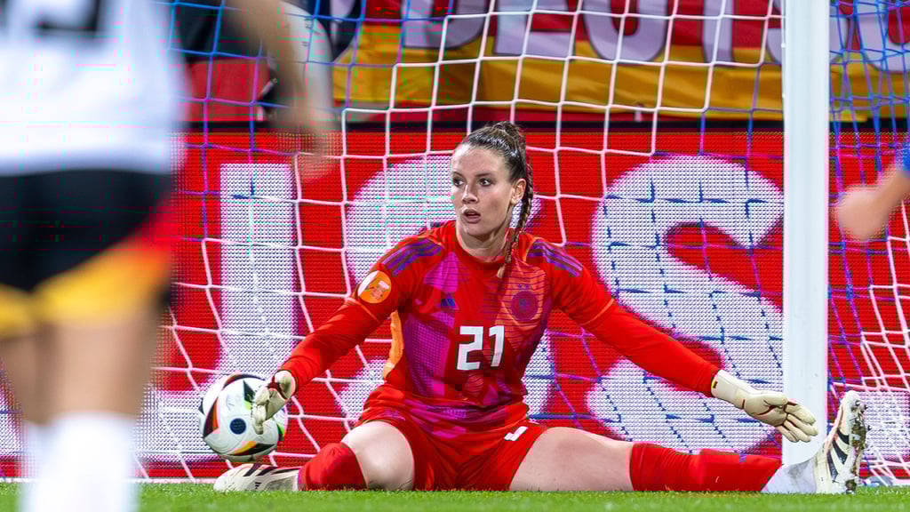 FußballNationalteam 12 gegen Italien DFBFrauen verpatzen