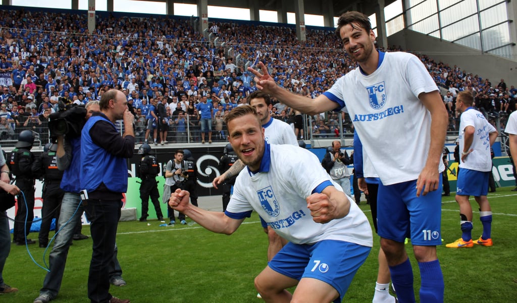 Christian Beck (r.) und Lars Fuchs stiegen 2015 mit dem 1. FC Magdeburg in die 3. Liga auf und wurde zum Kultspielern beim Club.