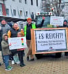 Landwirte aus der Altmark haben Anfang des Jahres mit einer Mahnwache vor dem Theater in Stendal die Gäste des Neujahrsempfangs „begrüßt“.