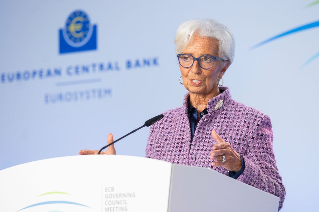 EZB-Präsidentin Lagarde warnt vor einer anhaltenden Konjunkturschwäche im Euroraum (Archivbild).