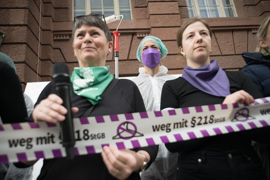 Die Diskussion über den § 218 wird schon seit Jahrzehnten erbittert geführt.
