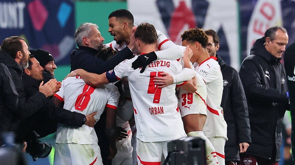 Befreiungsschlag für RB-Trainer Marco Rose und sein Team beim 3:0 im Pokal gegen Frankfurt.