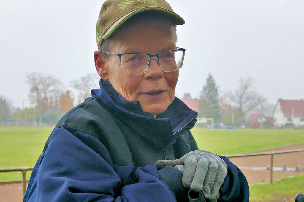 Kerstin Kriening ist seit 25 Jahren die gute Seele des Annaburger Waldstadions.