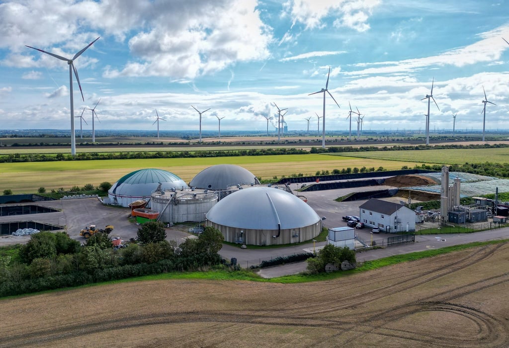 Kleine und mittlere Unternehmen können Fördergelder für Investitionen in die Energie beantragen. (Archivbild)