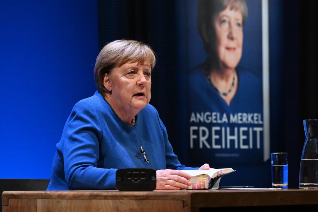 Merkel hat das Buch mit ihrer ehemaligen Büroleiterin Beate Baumann verfasst. (Archivbild)