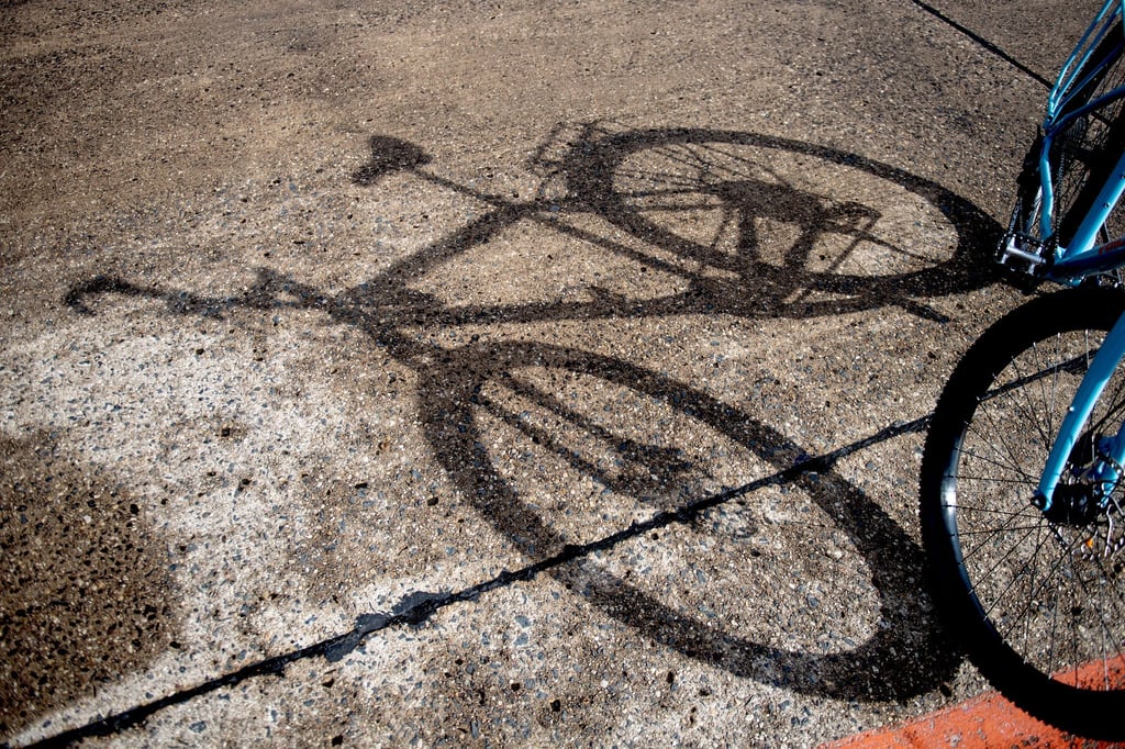 Rücksichtsloses Verhalten hat Konsequenzen im Verkehr - egal, ob von Auto- oder Fahrradfahrern.
