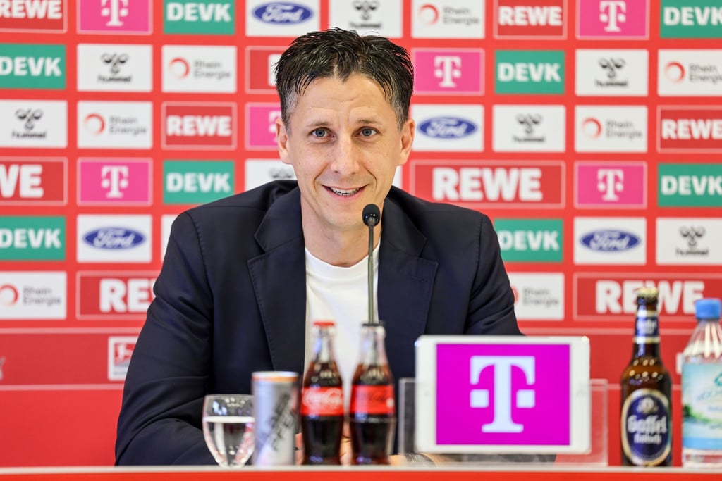 Der Kölner Sportchef Keller freut sich über das Ende der Transfersperre