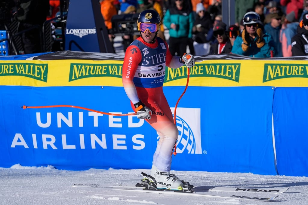 Justin Murisier fuhr mit Startnummer drei früh über die anspruchsvolle Piste und entschied das Rennen für sich.