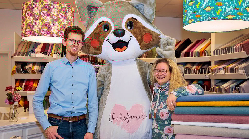 Im Gewerbegebiet Grana eröffnet Almut Buchwitz gemeinsam mit ihrem Mann Jan-Christian am Dienstag den neuen Stoffladen „Fuchsfamilie“.