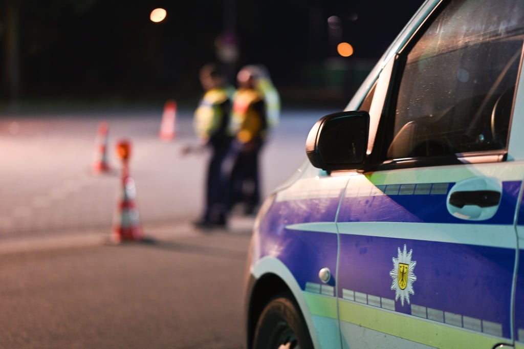 Behörden planen Kooperation bei Grenzkontrollen an deutsch-niederländischer Grenze (Archivbild)