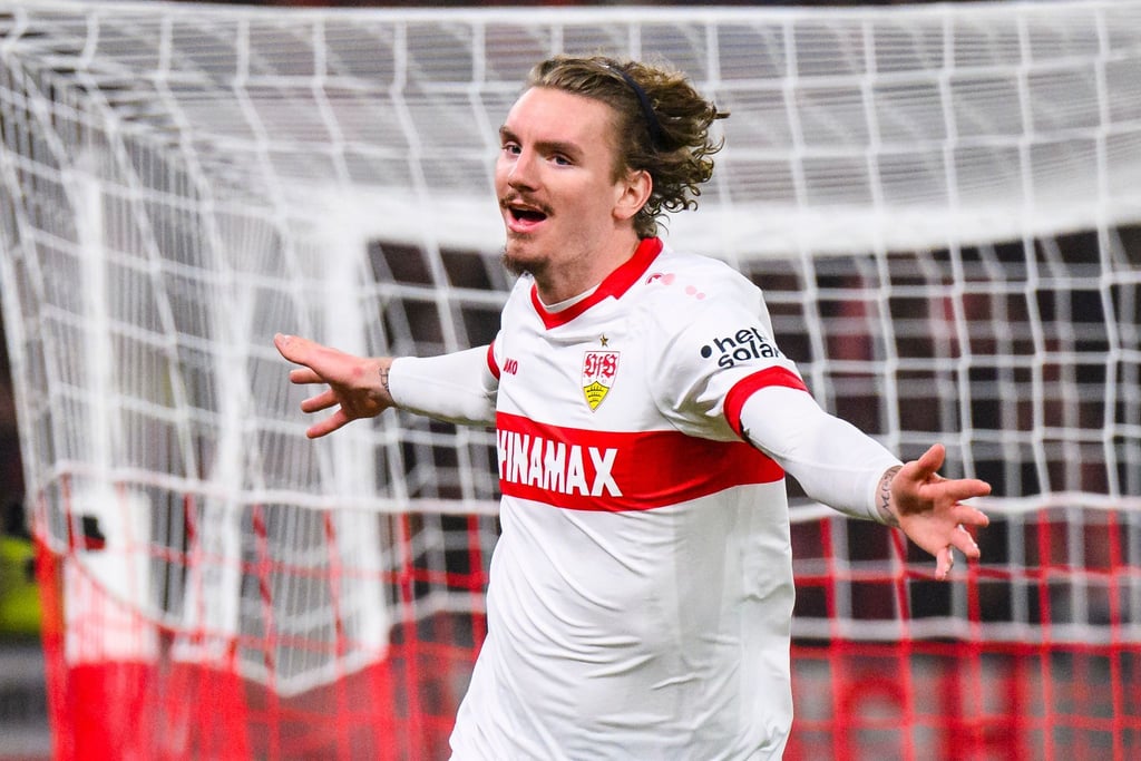 Nick Woltemade lässt die VfB-Fans jubeln.