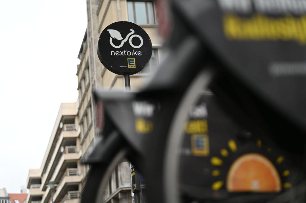Das öffentliche Fahrradleihsystem in Berlin, das derzeit das Unternehmen Nextbike betreibt, soll erhalten bleiben. (Archivbild)