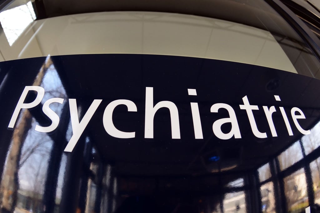 Notärztinnen sind behandeln psychiatrische Notfälle empathischer als ihre Kollegen. (Symbolfoto).