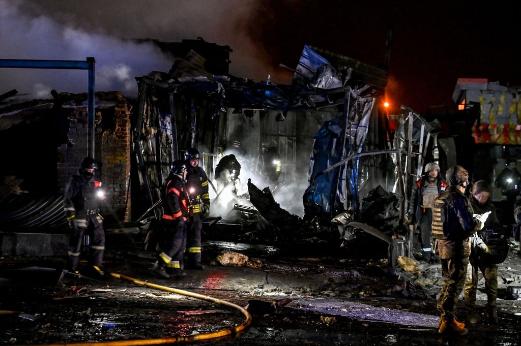 Die südostukrainische Großstadt Saporischschja wird immer wieder vom russischen Militär mit Gleitbomben angegriffen.
