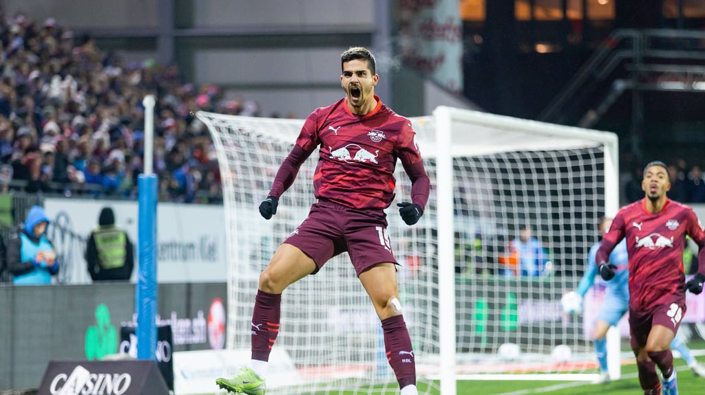 RB-Stürmer Andre Silva bejubelt sein Tor gegen Kiel.