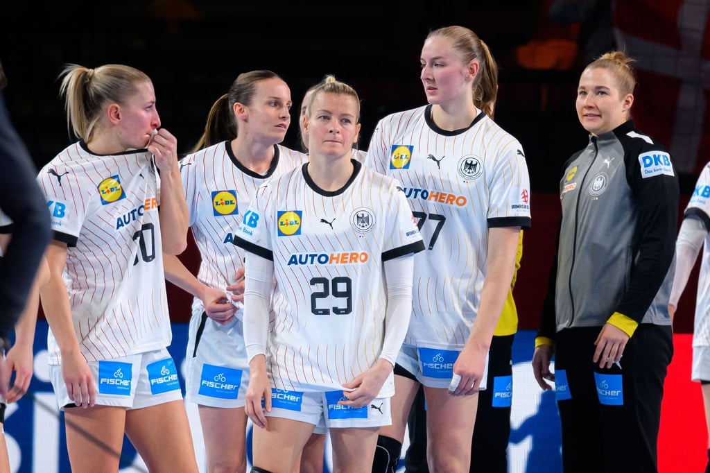 Die deutschen Handballerinnen haben bei der EM keine realistische Chance mehr auf das Halbfinale.