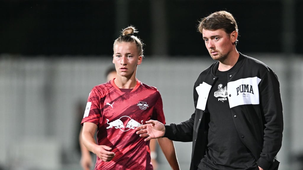 RB Leipzig und Trainer Jonas Stephan sind in Frankfurt ohne Chance.