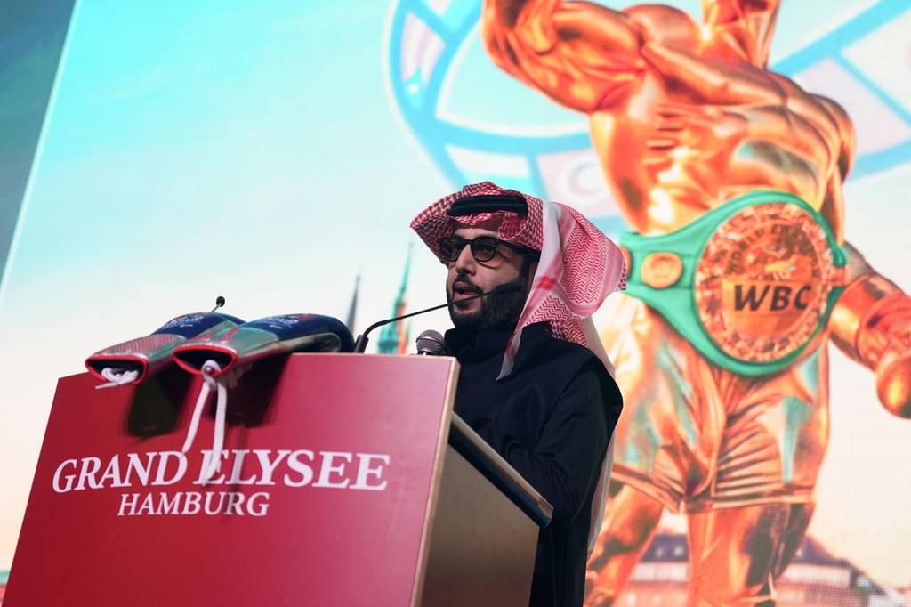 Box-Investor Turki Al-Sheikh hat Showkämpfe kritisiert.