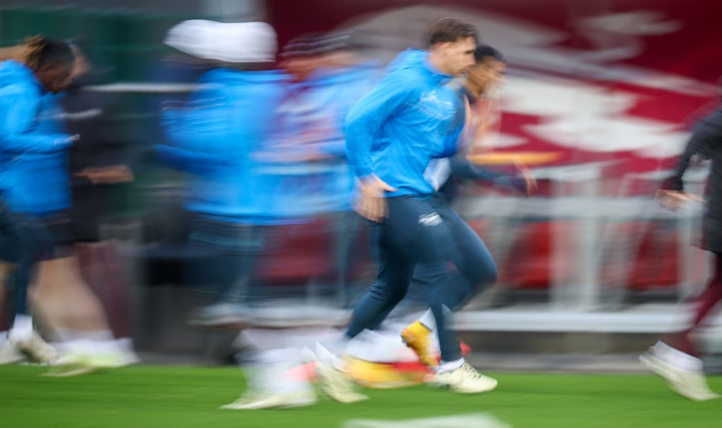 Das Personal stellt sich fast von allein auf aufgrund vieler Ausfälle.