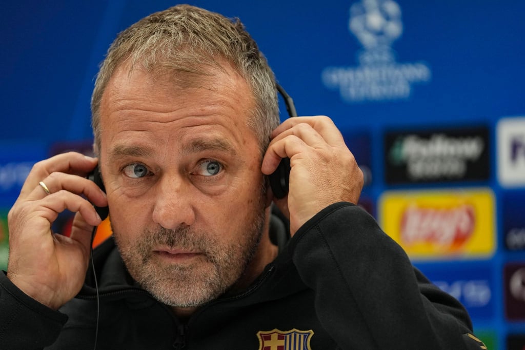 Ex-Bundestrainer Hansi Flick bestreitet sein erstes Spiel als Barcelona-Coach in Deutschland.