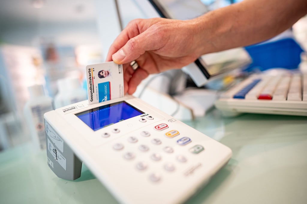 Die Beiträge für gesetzlich Versicherte setzen sich aus dem allgemeinen Beitragssatz und dem kassenindividuellen Zusatzbeitrag zusammen.