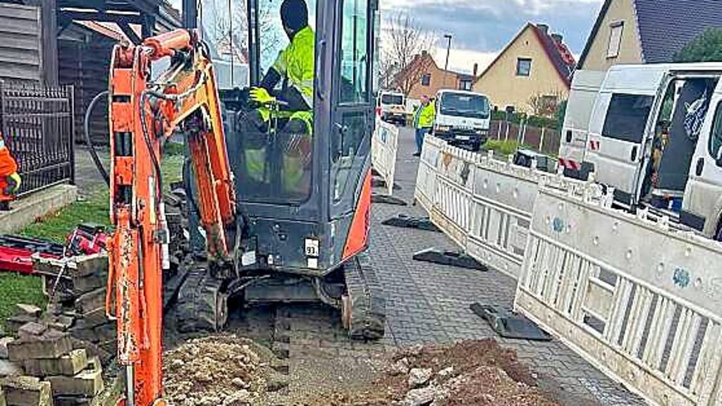Der Breitbandausbau hat in Muldenstein begonnen.