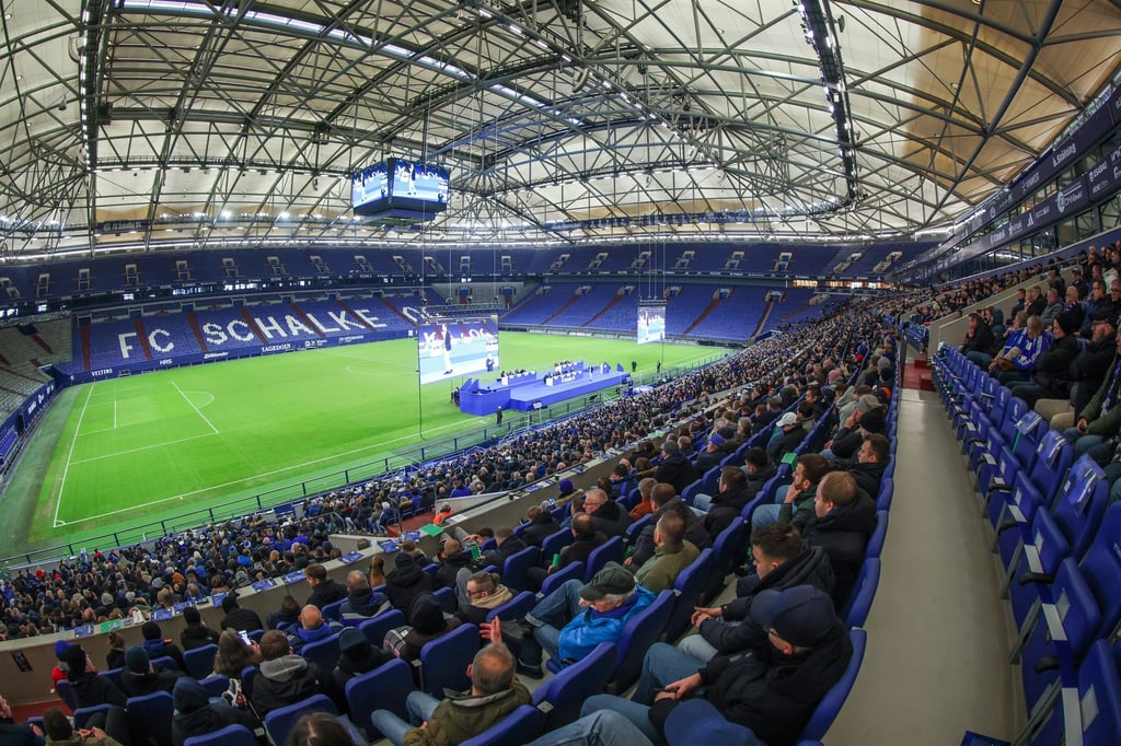Der FC Schalke 04 kommt bei seinen Plänen einer Fördergenossenschaft weiter voran.