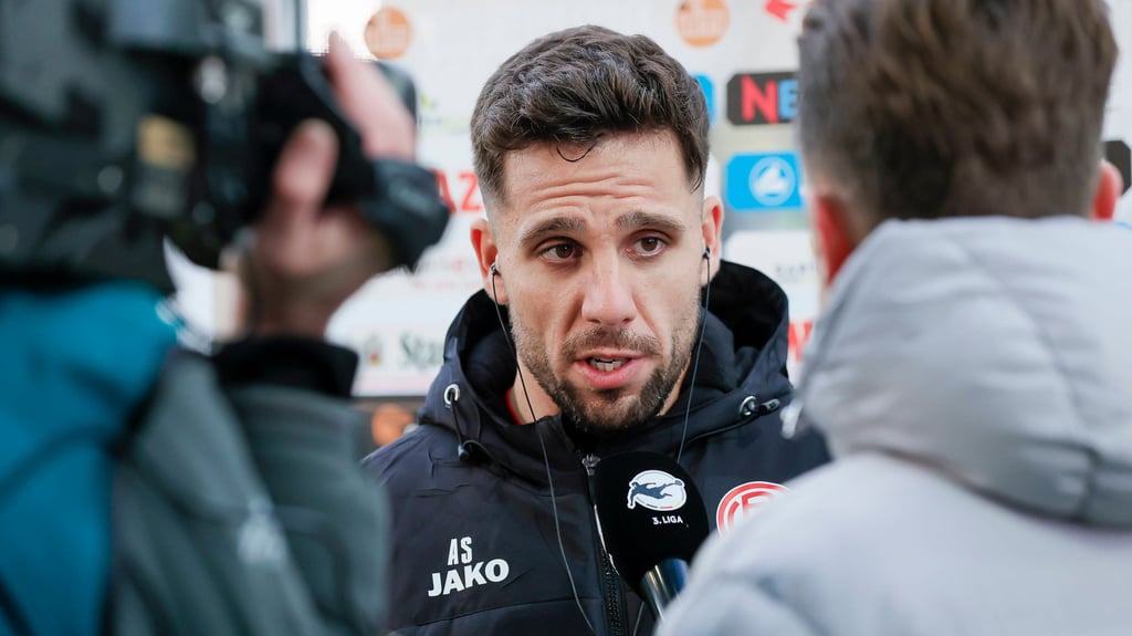 Ahmet Arslan wird bei Rot-Weiss Essen künftig von Uwe Koschinat trainiert.