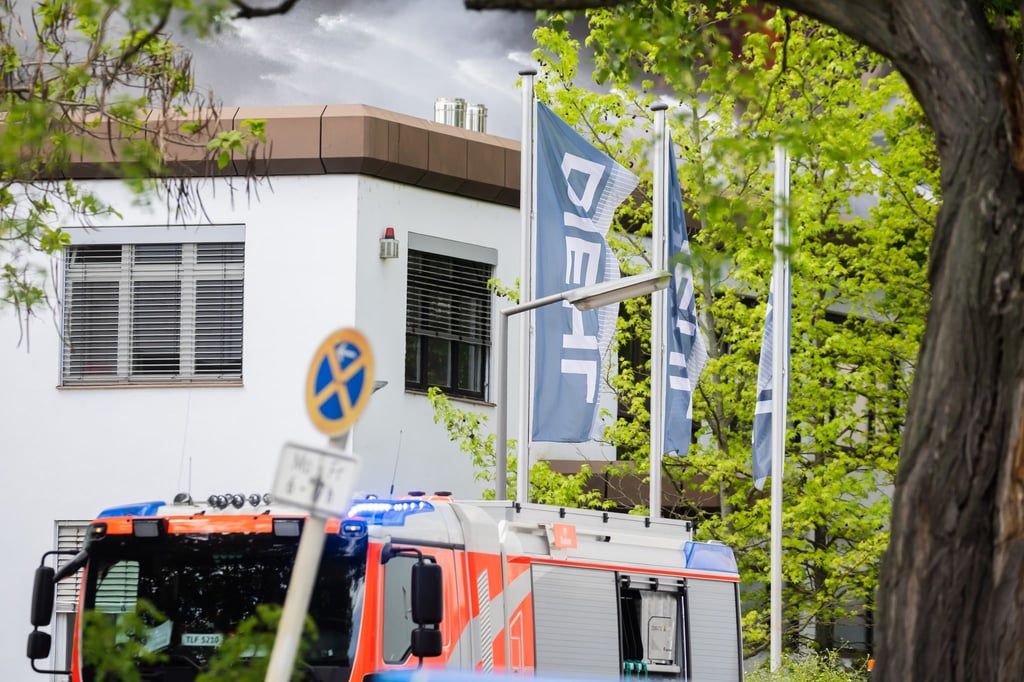 Die Staatsanwaltschaft geht von elektrotechnischer Ursache für Großbrand aus. (Archivbild)