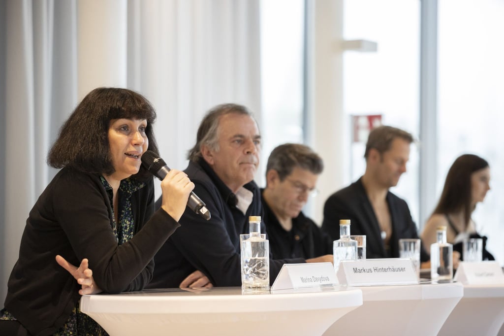 Die ehemalige Schauspielchefin Marina Davydova und die Salzburger Festspiele wollen einen Rechtsstreit vermeiden und einigten sich jetzt einvernehmlich.