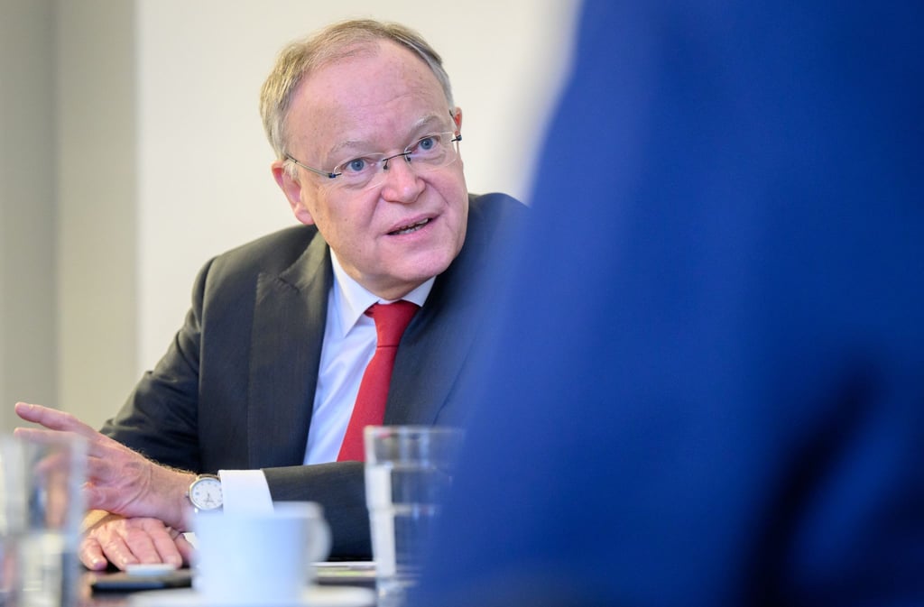 Niedersachsens Regierungschef Weil bedauert, dass die Union eine Zustimmungspflicht der Länder nicht unterstützt.