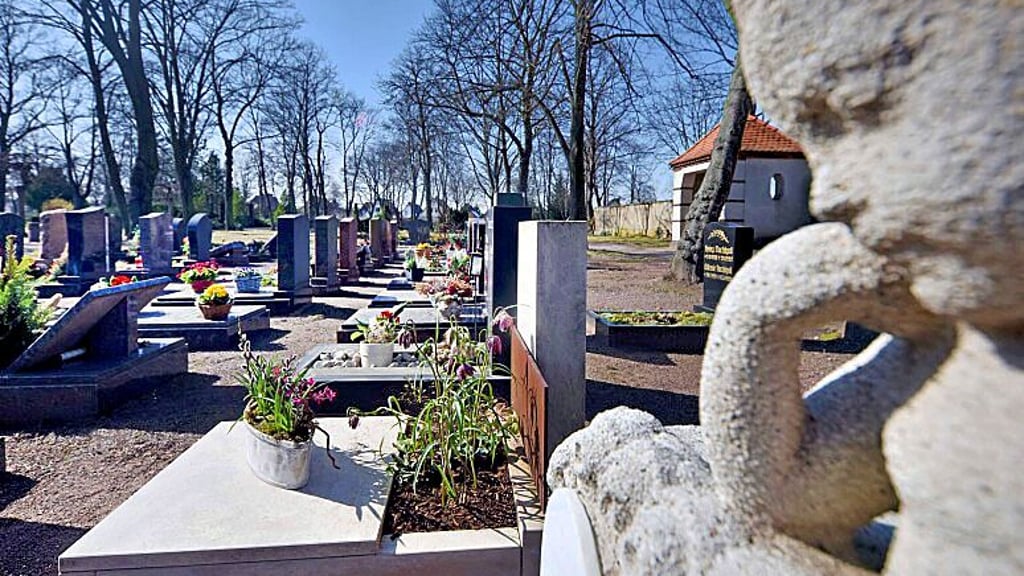 Auch auf dem Wolfener Friedhof wird es keine neuen Gebühren geben.