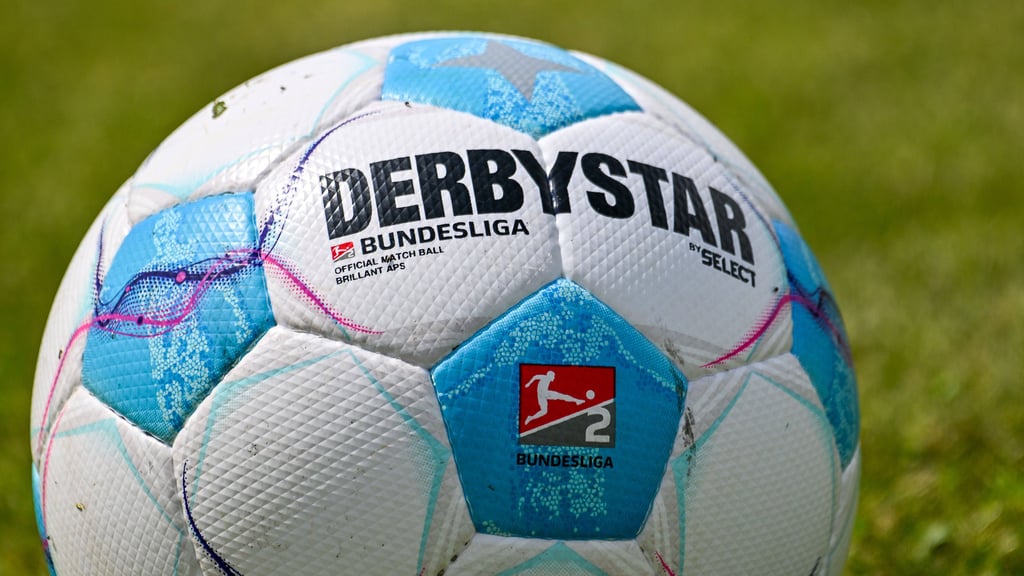 Im März 2025 bestreitet der 1. FC Magdeburg ein Testspiel in Polen bei Odra Opole