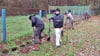 Der Letzlinger Schützenverein hat eine Hainbuchenhecke gepflanzt und kann somit im nächsten Jahr „im Grünen Platz " nehmen. 