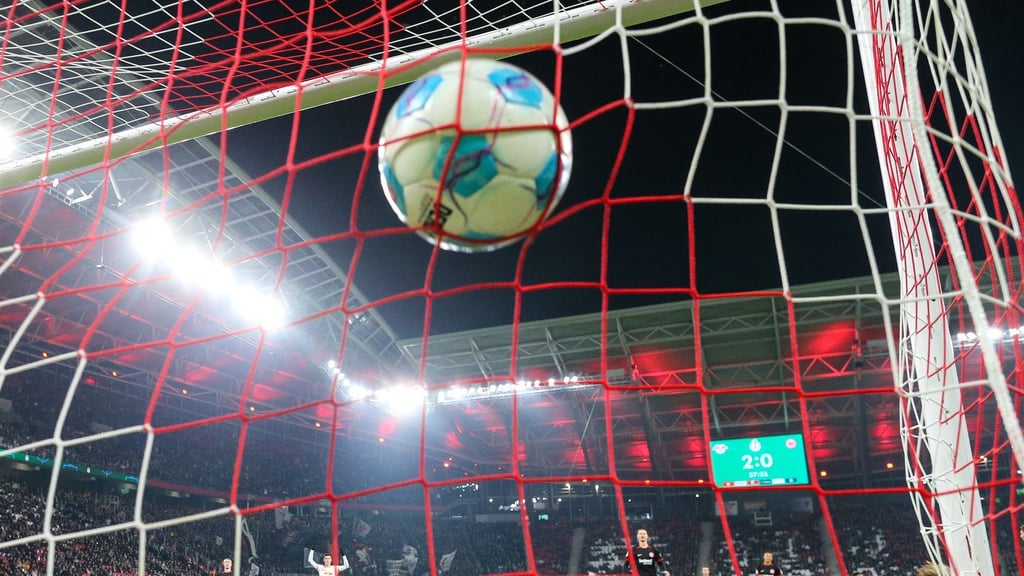 Traumtore gab es beim 3:0 im Pokal von RB Leipzig gegen Eintracht Frankfurt. Am Sonntag kommt es zum erneuten Aufeinandertreffen.